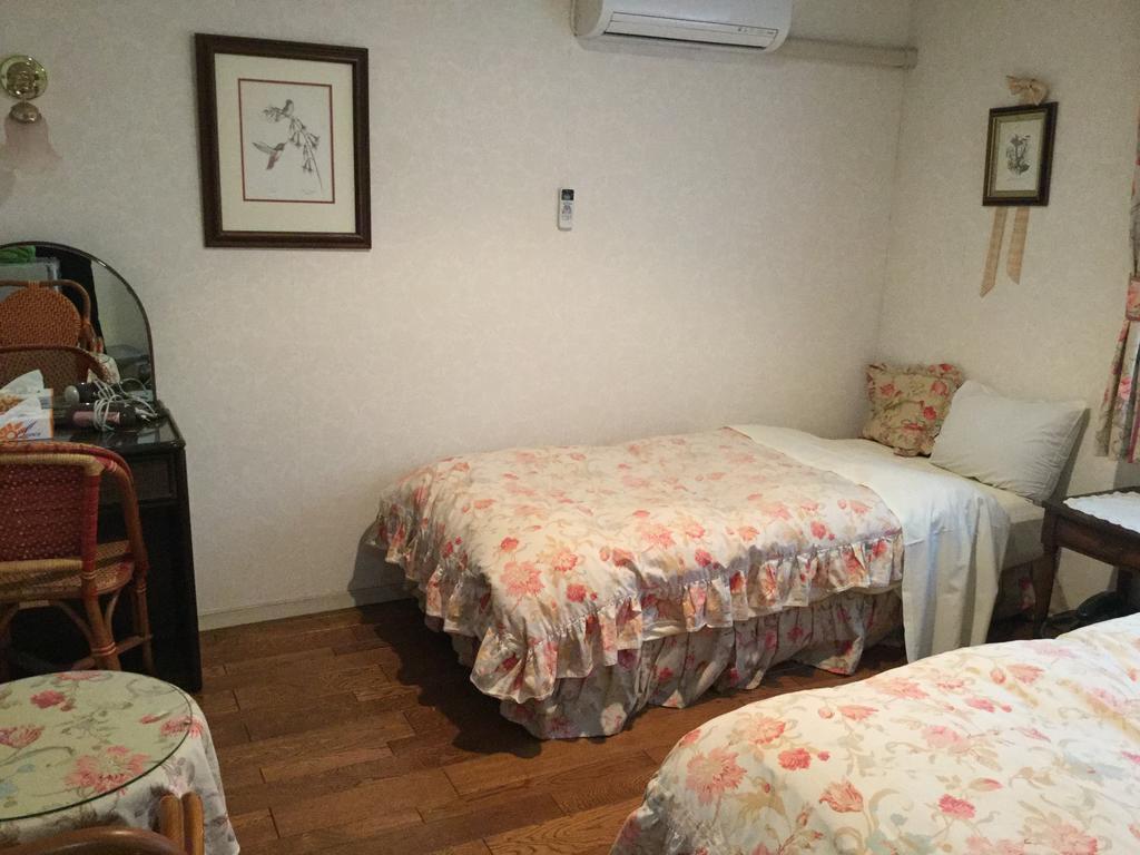Avonlea Hotel Ито Екстериор снимка